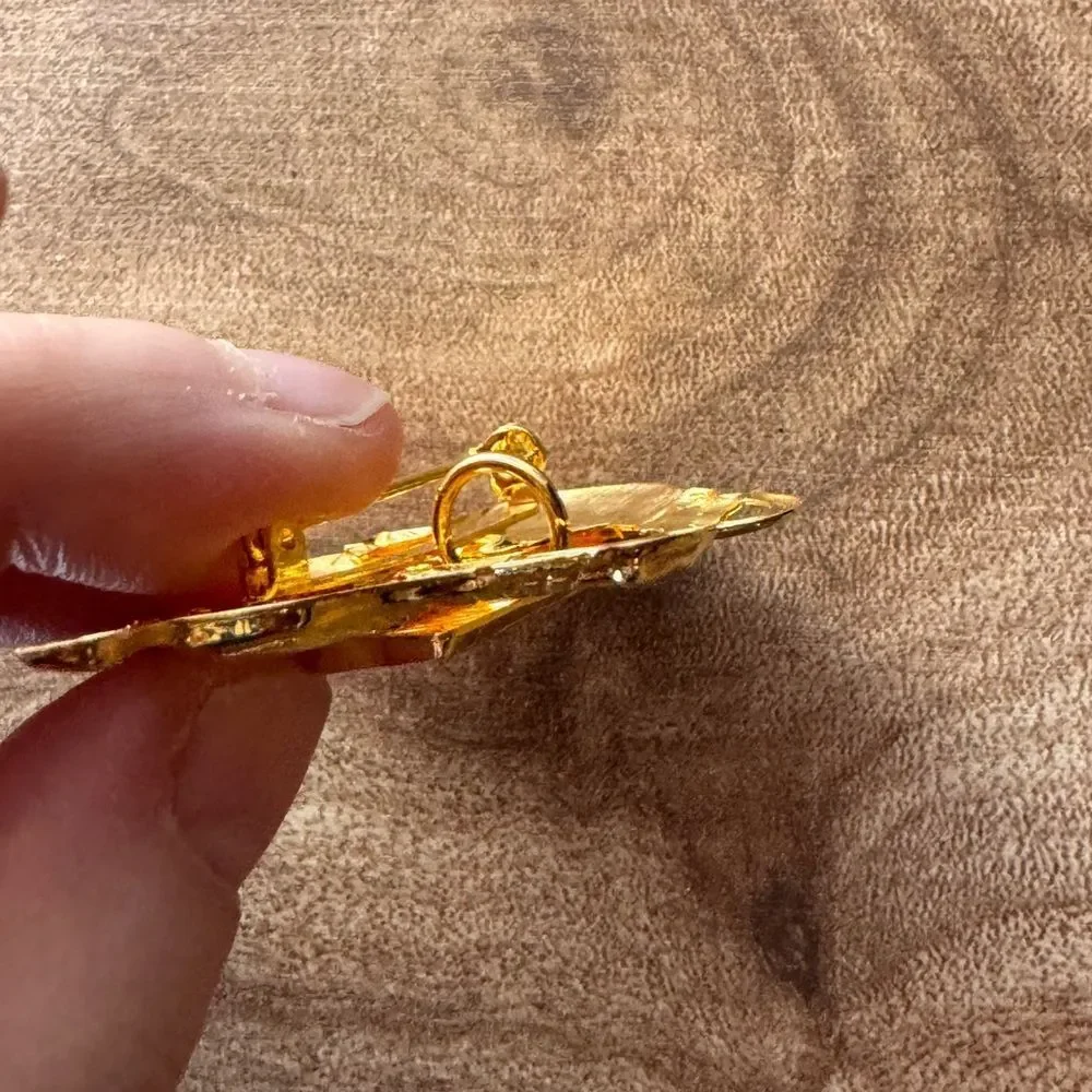 Premier Designs Noah’s Ark Brooch Gold Tone Metal Collectible Costume Religious